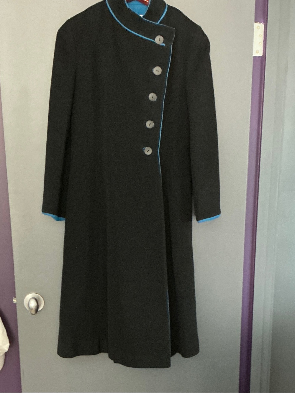 Stunning Pauline Trigere coat